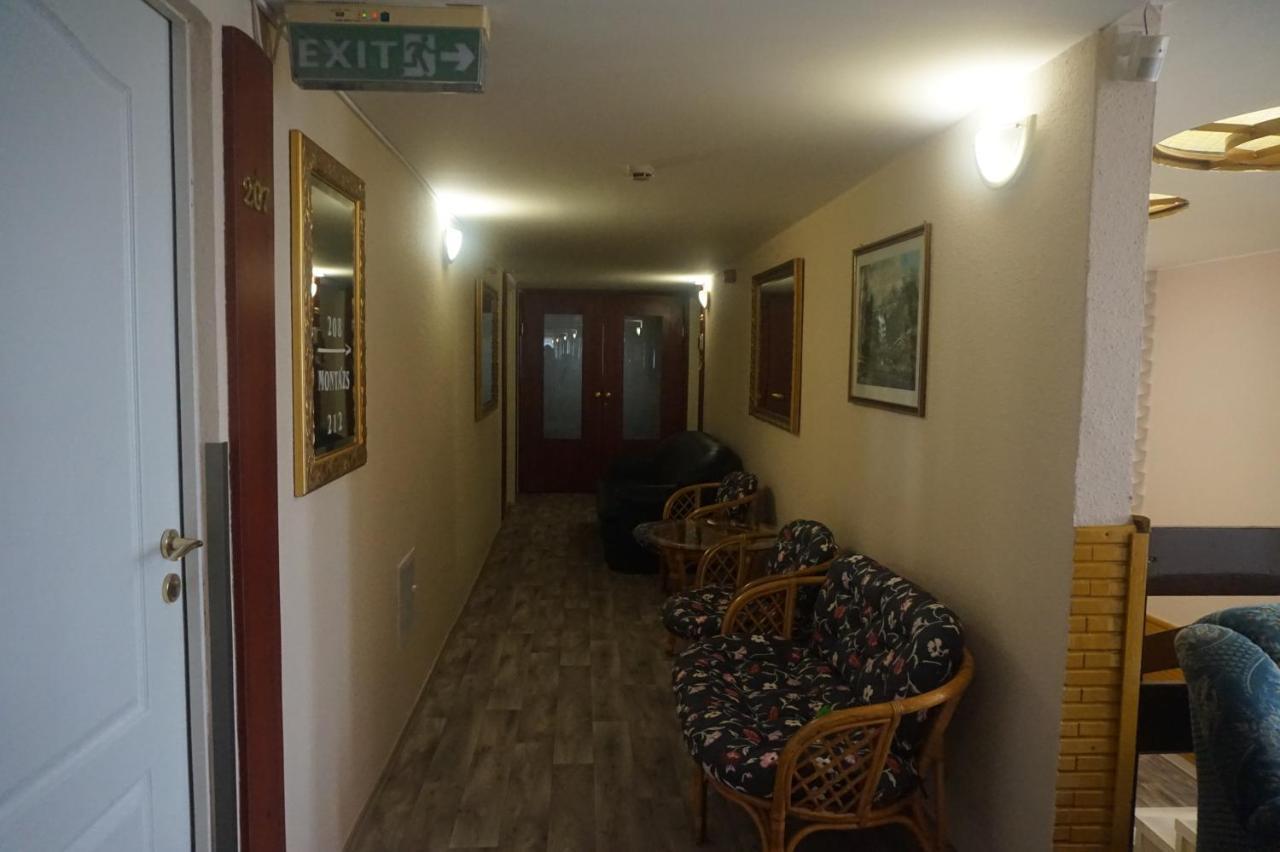 Hotel Ajka Uezlethaz Panzio Ajka Экстерьер фото